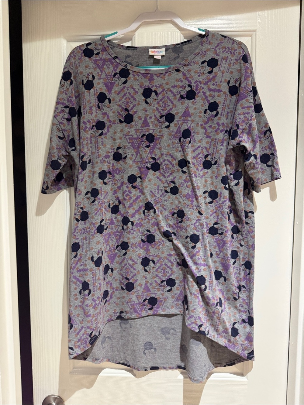 LuLaRoe Gray Tee with Purple and Brown Floral Motifs